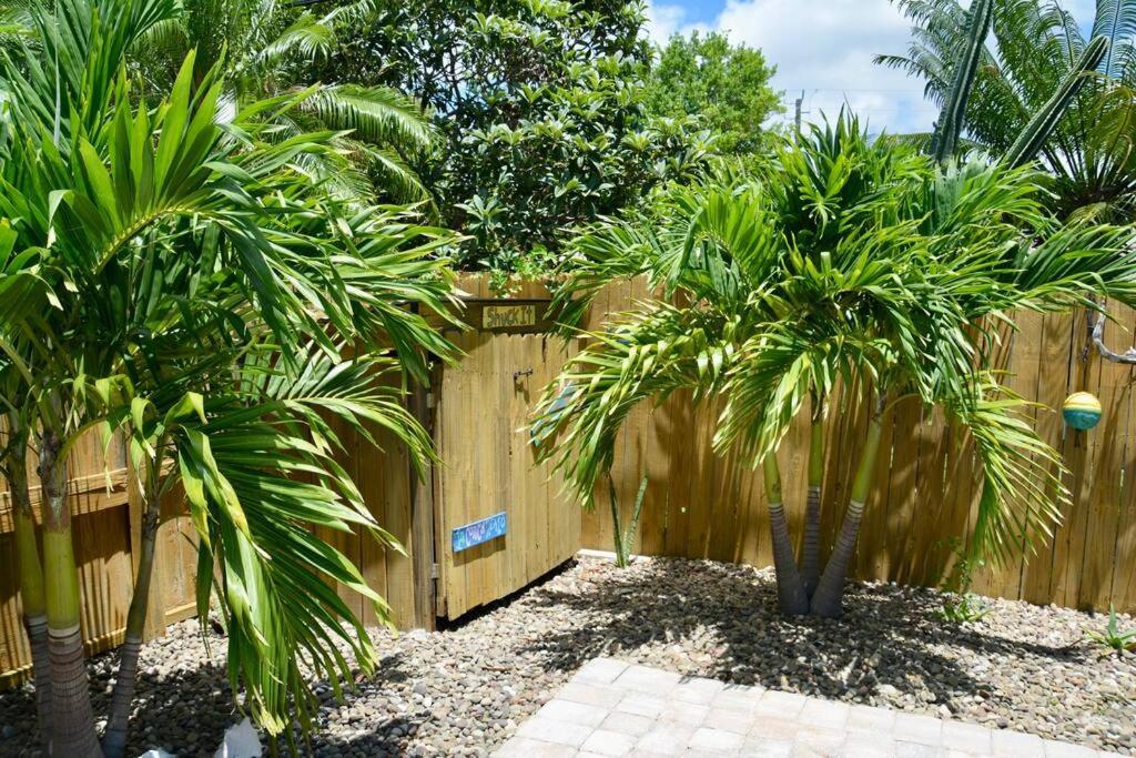 Tropical Retreat Near Beaches, Cruise Terminals Merritt Island Exteriér fotografie