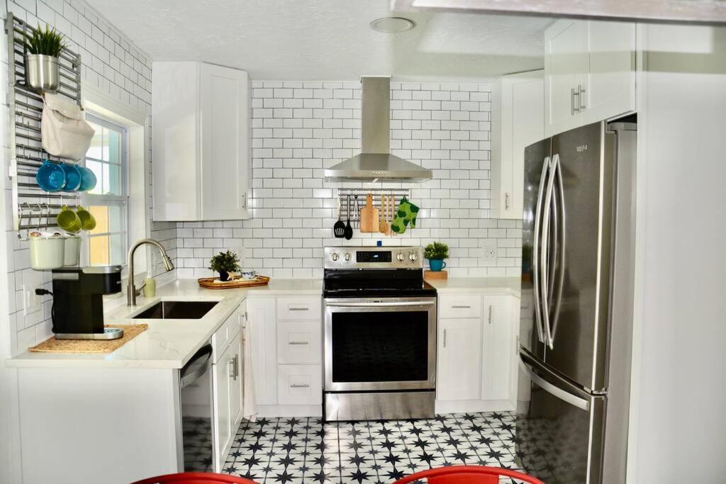 Tropical Retreat Near Beaches, Cruise Terminals Merritt Island Exteriér fotografie