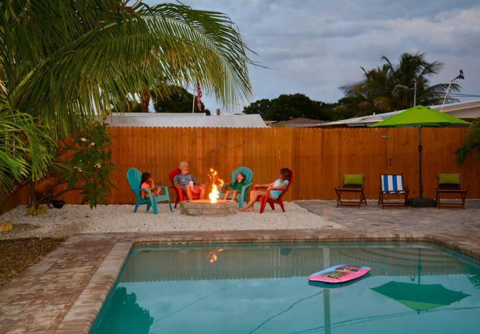 Tropical Retreat Near Beaches, Cruise Terminals Merritt Island Exteriér fotografie